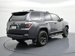 Used 2021  Toyota 4Runner SR5 Premium 4WD &lpar;Natl&rpar; at Landmark Auto Credit Center near springfield&comma; IL