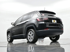Used 2025  Jeep Compass Latitude 4x4 at Landmark Auto Credit Center near springfield&comma; IL