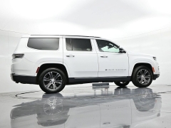 Used 2022  Jeep Grand Wagoneer Series I 4x4 at Landmark Auto Credit Center near springfield&comma; IL