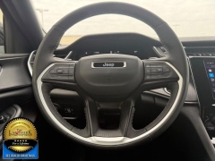 Used 2024  Jeep Grand Cherokee Altitude 4x4 at Landmark Auto Credit Center near springfield&comma; IL