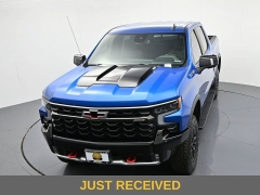 Used 2022  Chevrolet Silverado 1500 4WD Crew Cab 147" ZR2 at Landmark Auto Credit Center near springfield&comma; IL