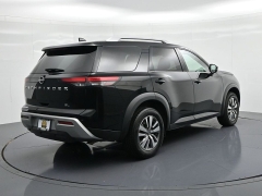 Used 2025  Nissan Pathfinder SL 2WD at Landmark Auto Credit Center near springfield&comma; IL