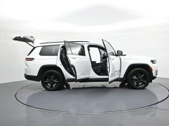 Used 2023  Jeep Grand Cherokee L Altitude 4x4 at Landmark Auto Credit Center near springfield&comma; IL
