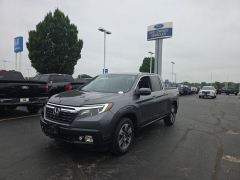 Used 2017  Honda Ridgeline Crew Cab AWD RTL-T at Landmark Auto Credit Center near springfield&comma; IL