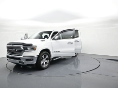 Used 2020  Ram 1500 4WD Crew Cab Laramie at Landmark Auto Credit Center near springfield&comma; IL