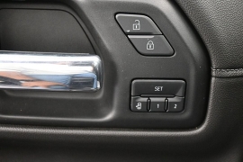 Used 2019  GMC Sierra 1500 4WD Crew Cab 147" Denali at Landmark Auto Credit Center near springfield&comma; IL
