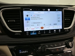 Used 2023  Chrysler Pacifica Limited FWD at Landmark Auto Credit Center near springfield&comma; IL