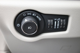 Used 2024  Chrysler Pacifica Limited FWD at Landmark Auto Credit Center near springfield&comma; IL