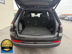 Used 2024  Jeep Grand Cherokee Altitude 4x4 at Landmark Auto Credit Center near springfield&comma; IL