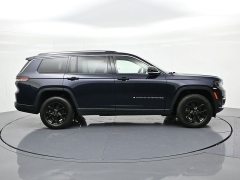 Used 2023  Jeep Grand Cherokee L Limited 4x4 at Landmark Auto Credit Center near springfield&comma; IL