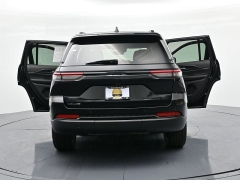 Used 2023  Jeep Grand Cherokee Altitude 4x4 at Landmark Auto Credit Center near springfield&comma; IL