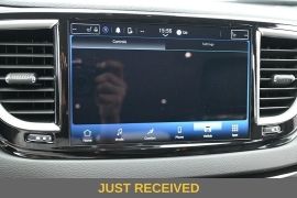 Used 2024  Chrysler Pacifica Touring L FWD at Landmark Auto Credit Center near springfield&comma; IL