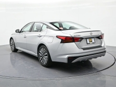 Used 2024  Nissan Altima 2&period;5 SV Sedan at Landmark Auto Credit Center near springfield&comma; IL