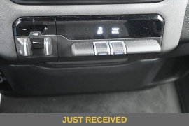 Used 2022  Ram 1500 4WD Big Horn Crew Cab 5'7" Box at Landmark Auto Credit Center near springfield&comma; IL