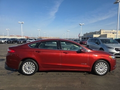 Used 2014  Ford Fusion Hybrid 4d Sedan SE at Landmark Auto Credit Center near springfield&comma; IL