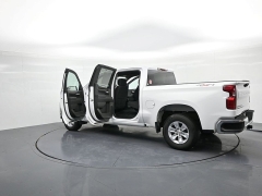 Used 2025  Chevrolet Silverado 1500 4WD Crew Cab 147" LT w&sol;1LT at Landmark Auto Credit Center near springfield&comma; IL