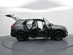 Used 2020  Chevrolet Equinox 4d SUV FWD LS w&sol;1LS at Landmark Auto Credit Center near springfield&comma; IL