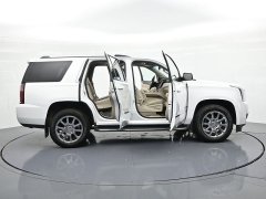 Used 2016  GMC Yukon 4d SUV 4WD Denali at Landmark Auto Credit Center near springfield&comma; IL