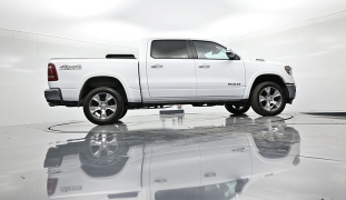 Used 2022  Ram 1500 4WD Laramie Crew Cab 5'7" Box at Landmark Auto Credit Center near springfield&comma; IL