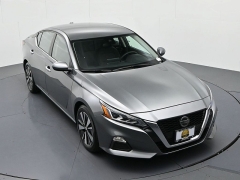 Used 2022  Nissan Altima 2&period;5 SV Sedan at Landmark Auto Credit Center near springfield&comma; IL