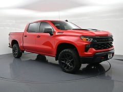 Used 2024  Chevrolet Silverado 1500 4WD Crew Cab 147" Custom Trail Boss at Landmark Auto Credit Center near springfield&comma; IL