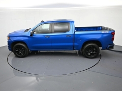 Used 2022  Chevrolet Silverado 1500 4WD Crew Cab 147" Custom at Landmark Auto Credit Center near springfield&comma; IL