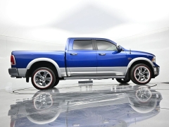 Used 2016  Ram 1500 4WD Crew Cab Laramie at Landmark Auto Credit Center near springfield&comma; IL