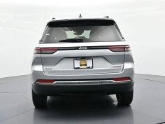 Used 2023  Jeep Grand Cherokee Laredo 4x4 at Landmark Auto Credit Center near springfield&comma; IL