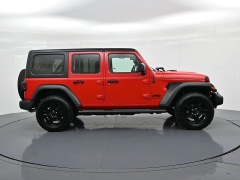 Used 2019  Jeep Wrangler Unlimited Sport Altitude 4x4 at Landmark Auto Credit Center near springfield&comma; IL