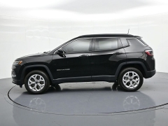 Used 2025  Jeep Compass Latitude 4x4 at Landmark Auto Credit Center near springfield&comma; IL