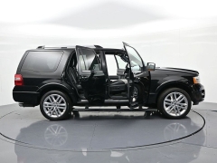 Used 2017  Ford Expedition 4d SUV 4WD Limited at Landmark Auto Credit Center near springfield&comma; IL