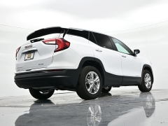 Used 2024  GMC Terrain AWD 4dr SLE at Landmark Auto Credit Center near springfield&comma; IL