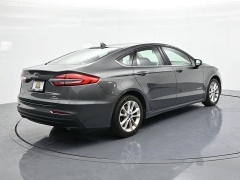 Used 2019  Ford Fusion Hybrid 4d Sedan FWD SE at Landmark Auto Credit Center near springfield&comma; IL