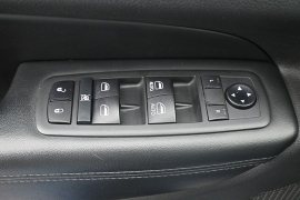 Used 2020  Jeep Grand Cherokee Laredo 4x4 at Landmark Auto Credit Center near springfield&comma; IL