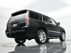 Used 2016  Cadillac Escalade 4d SUV 4WD Luxury at Landmark Auto Credit Center near springfield&comma; IL