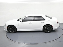 Used 2022  Chrysler 300 Touring L AWD at Landmark Auto Credit Center near springfield&comma; IL