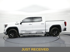 Used 2025  GMC Sierra 1500 4WD Crew Cab 147" SLT at Landmark Auto Credit Center near springfield&comma; IL