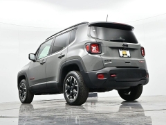 Used 2023  Jeep Renegade Trailhawk 4x4 at Landmark Auto Credit Center near springfield&comma; IL