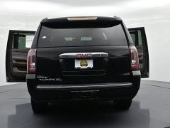 Used 2016  GMC Yukon XL 4d SUV 4WD Denali at Landmark Auto Credit Center near springfield&comma; IL
