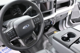 Used 2024  Ford Super Duty F-350 DRW 4WD Reg Cab WB CA at Landmark Auto Credit Center near springfield&comma; IL