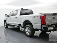 Used 2025  Ford Super Duty F-250 4WD XLT Crew Cab SRW 6&period;75' Box at Landmark Auto Credit Center near springfield&comma; IL
