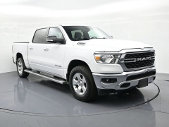 Used 2022  Ram 1500 Big Horn 4x4 Crew Cab 5'7" Box at Landmark Auto Credit Center near springfield&comma; IL