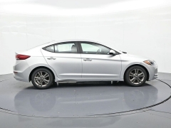 Used 2018  Hyundai Elantra 4d Sedan Limited SULEV at Landmark Auto Credit Center near springfield&comma; IL