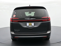 Used 2023  Chrysler Pacifica Touring L FWD at Landmark Auto Credit Center near springfield&comma; IL