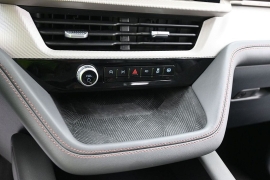 Used 2025  Ford Explorer Active 4WD at Landmark Auto Credit Center near springfield&comma; IL