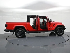 Used 2020  Jeep Gladiator Overland 4x4 at Landmark Auto Credit Center near springfield&comma; IL