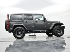 Used 2017  Jeep Wrangler Unlimited 75th Anniversary 4x4 &ast;Ltd Avail&ast; at Landmark Auto Credit Center near springfield&comma; IL