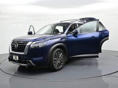 Used 2024  Nissan Pathfinder SL 2WD at Landmark Auto Credit Center near springfield&comma; IL