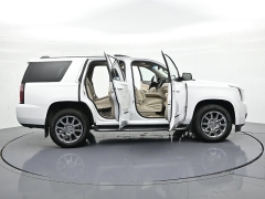 Used 2016  GMC Yukon 4d SUV 4WD Denali at Landmark Auto Credit Center near springfield&comma; IL