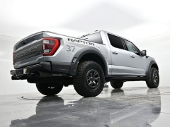 Used 2022  Ford F-150 4WD Raptor SuperCrew 5&period;5' Box at Landmark Auto Credit Center near springfield&comma; IL